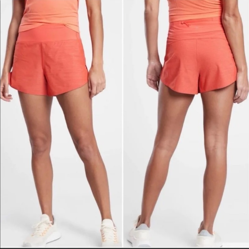 NWOT ATHLETA Run With It Textured 3.5” Short
